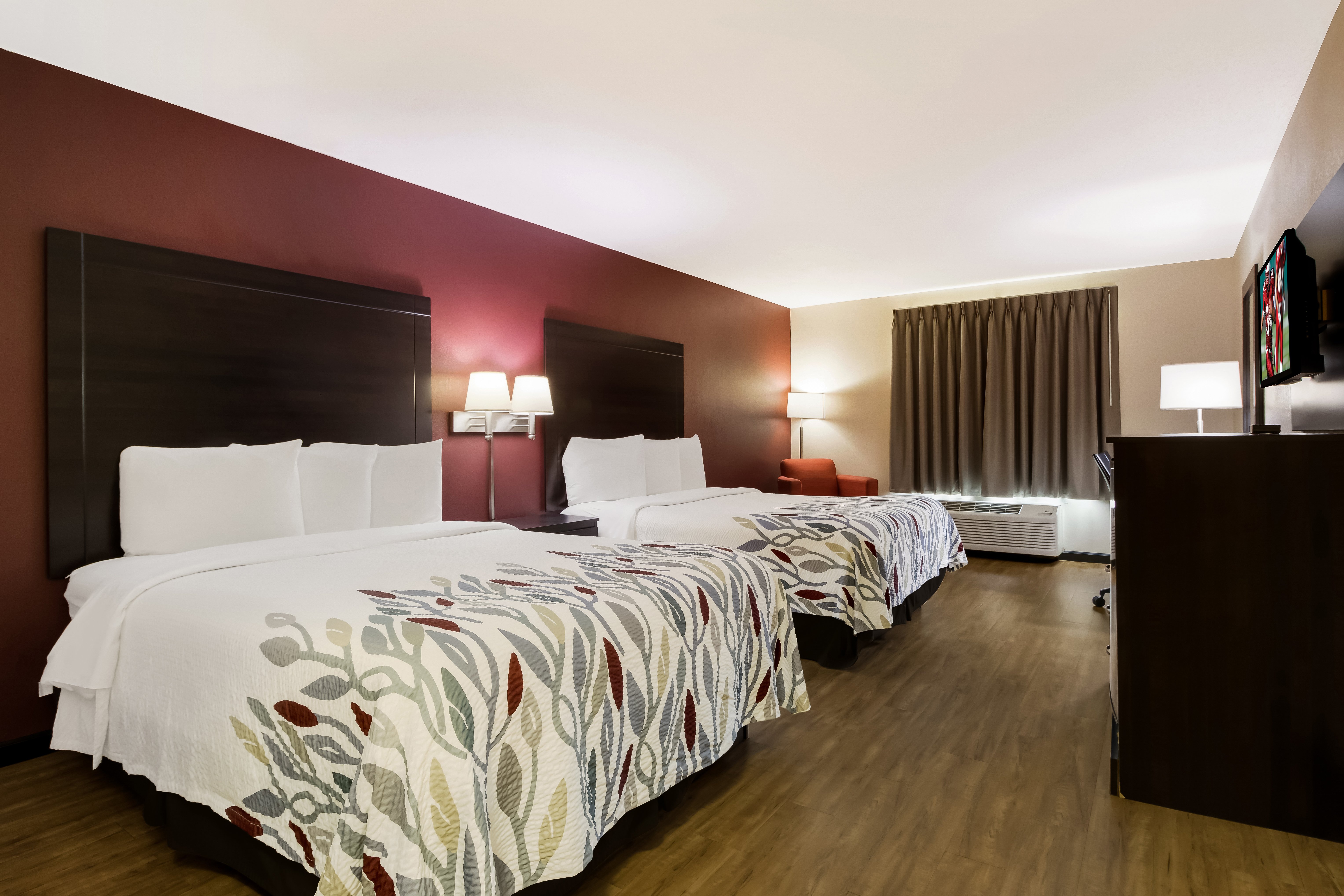 RED ROOF INN SOUTH BEND - MISHAWAKA-guestroom-Queens.jpg