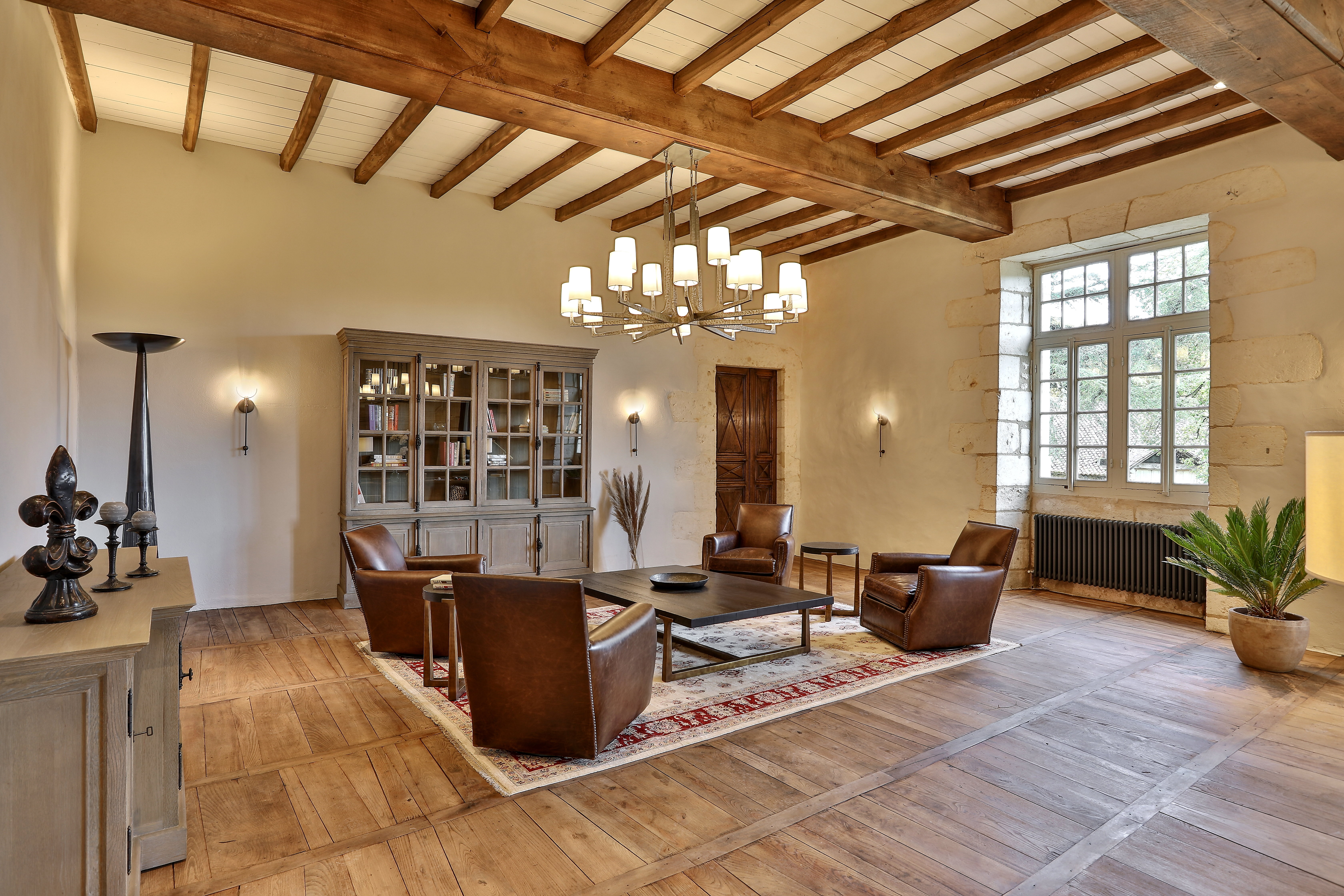 CHATEAU DE BELET-guestroom-Chateau de Belet Sitting Area.jpg
