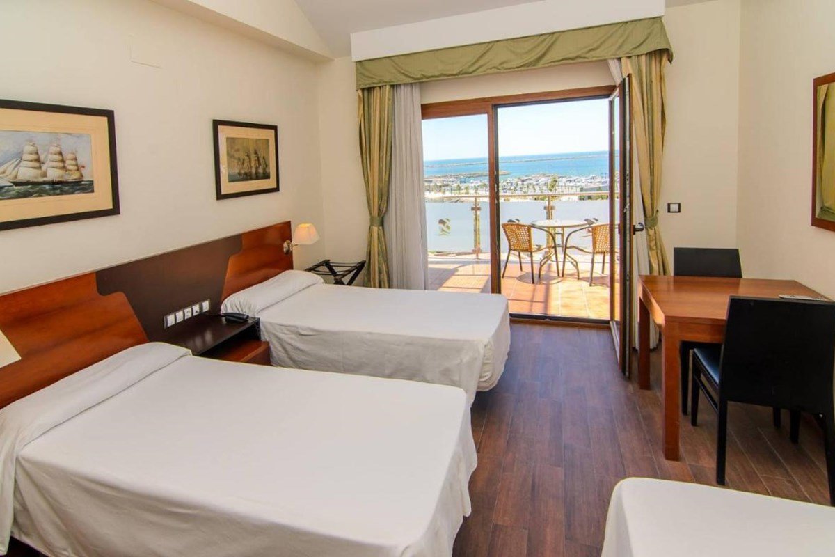 H.APART MARTIN ALONSO PINZON-guestroom-CD0B39 Guest Room.jpg