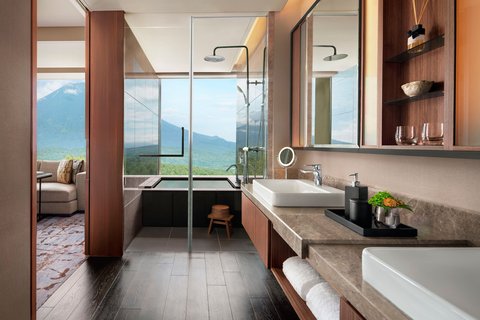 HIGASHIYAMA NISEKO VILLAGE, A RITZ-CARLTON RESERVE - Photo 21