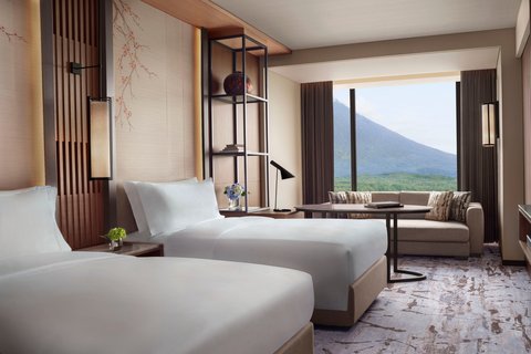 HIGASHIYAMA NISEKO VILLAGE, A RITZ-CARLTON RESERVE - Photo 32
