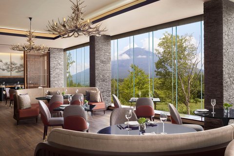 HIGASHIYAMA NISEKO VILLAGE, A RITZ-CARLTON RESERVE - Photo 35
