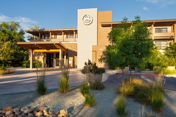 Sheraton Redding Hotel at Sundial Bridge