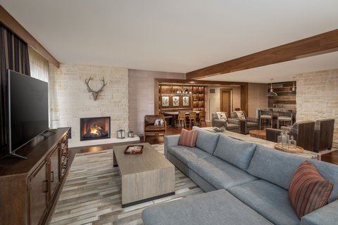 GAYLORD ROCKIES RESORT - Photo 32