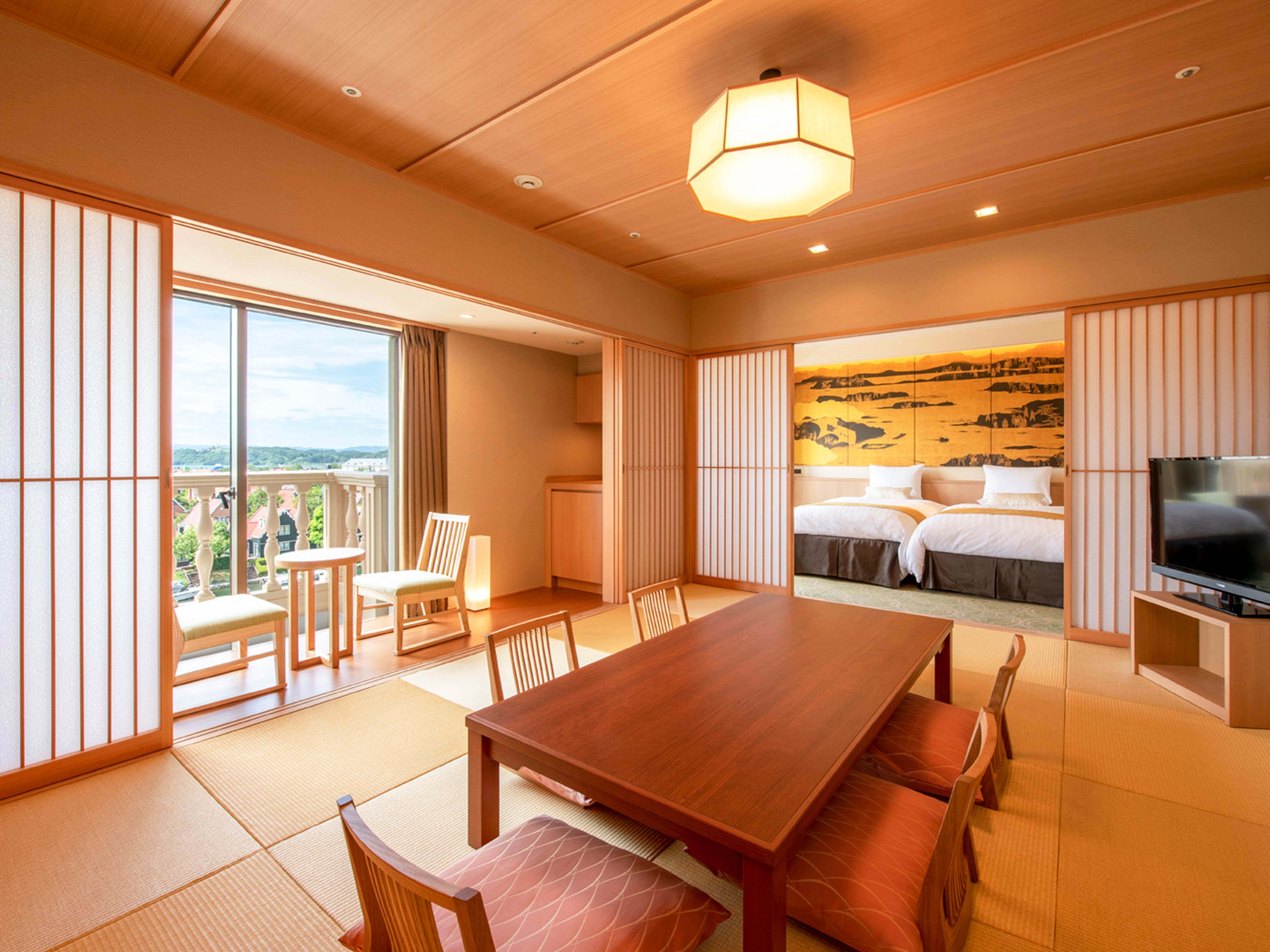 Okura JR Huis Ten Bosch-guestroom-Japanese Western Room.jpg