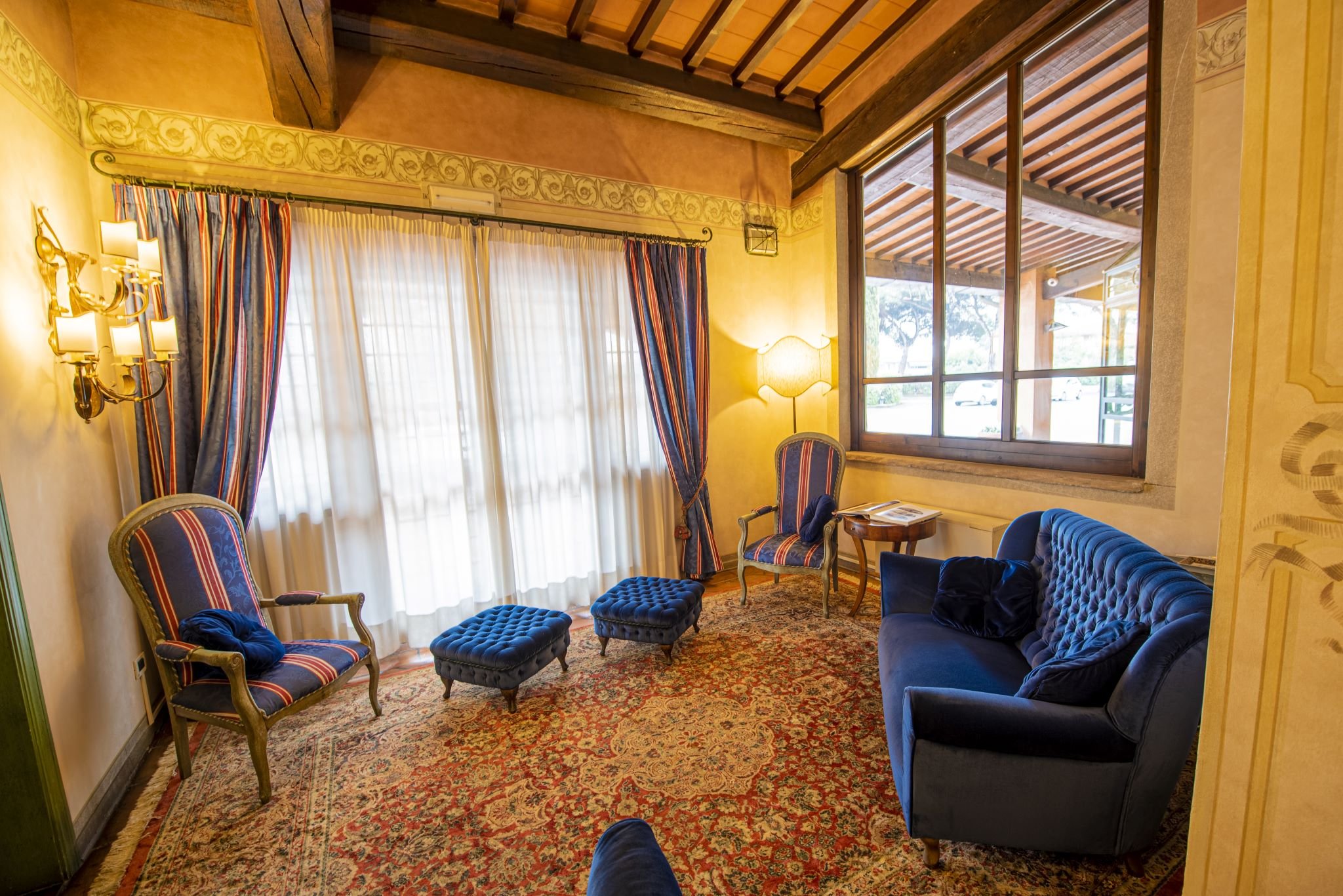 HOTEL BOCCACCIO-guestroom-Hotel Boccaccio Living Room.jpg