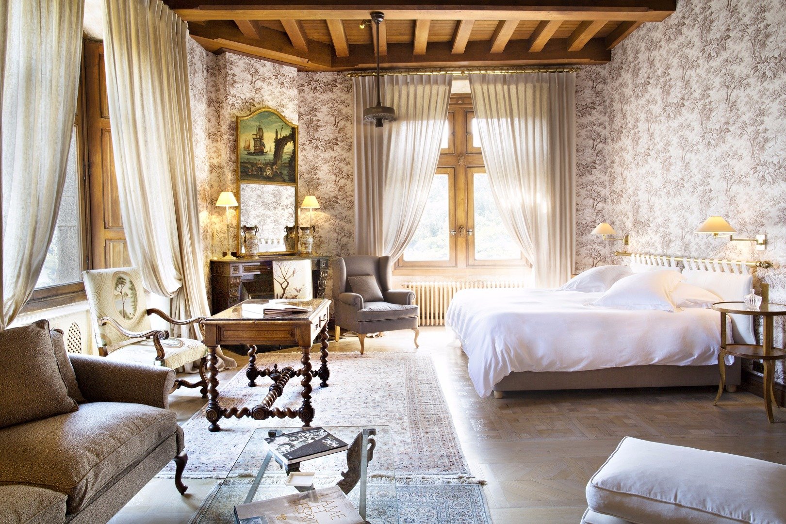 Chateau de Riell-guestroom-Junior Suite In The Castle.jpg