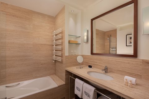 HOTEL ERCILLA DE BILBAO - Photo 37