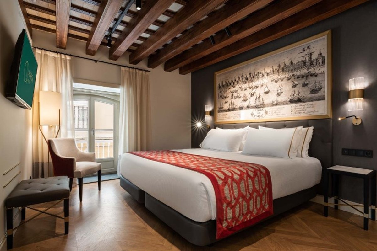 AUREA CASA PALACIO SAGASTA-guestroom-C37402 Guest Room.jpg