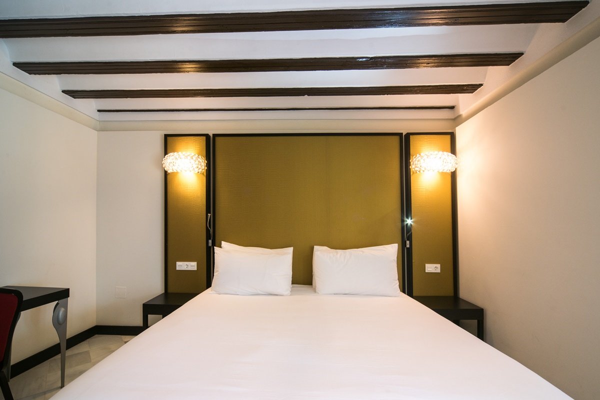 PALACIO MARQUES DE ARIZON-guestroom-C7C027 Guest Room.jpg