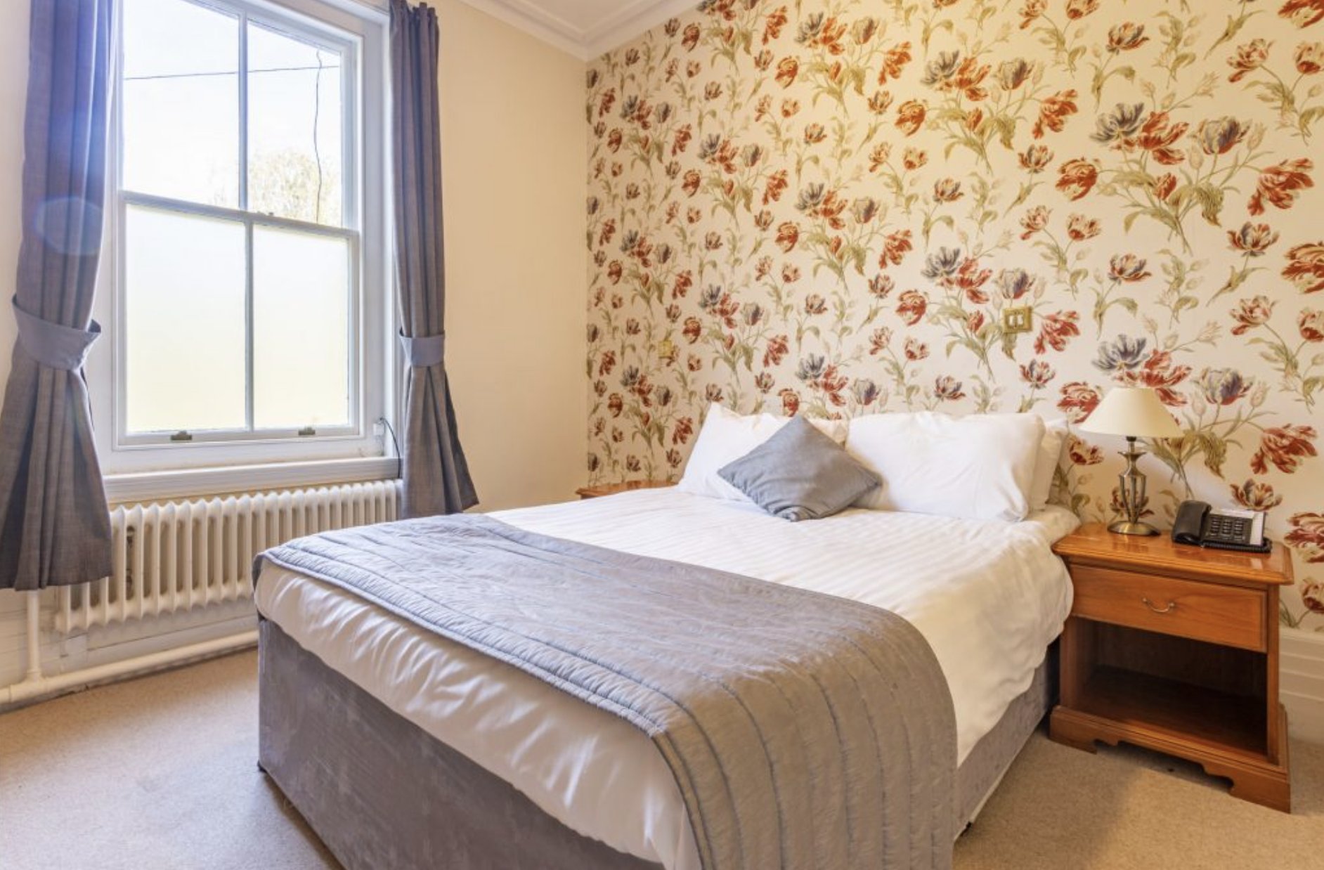 WOODLAND MANOR HOTEL-guestroom-Small Double Room.jpg