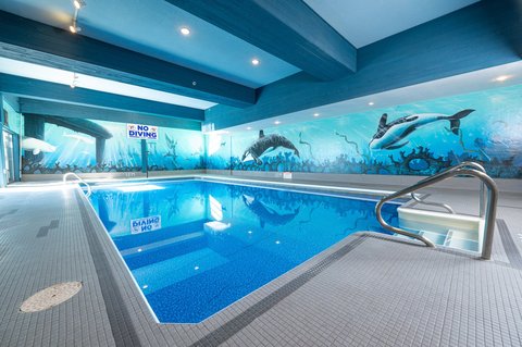 BW Anchor Inn Suites Swimming Pool