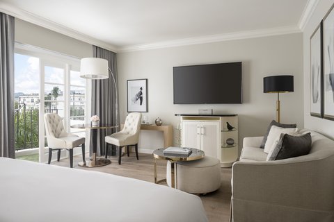 FOUR SEASONS LOS ANGELES AT BEVERLY HILLS - Photo 28