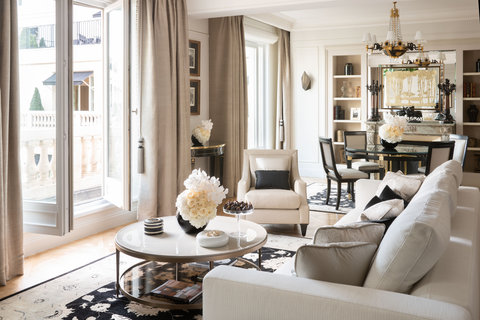 FOUR SEASONS HOTEL GEORGE V PARIS - Photo 31