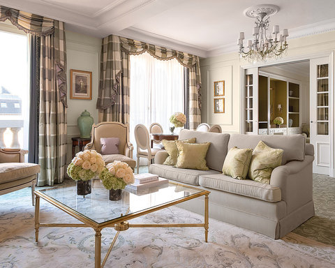 FOUR SEASONS HOTEL GEORGE V PARIS - Photo 33