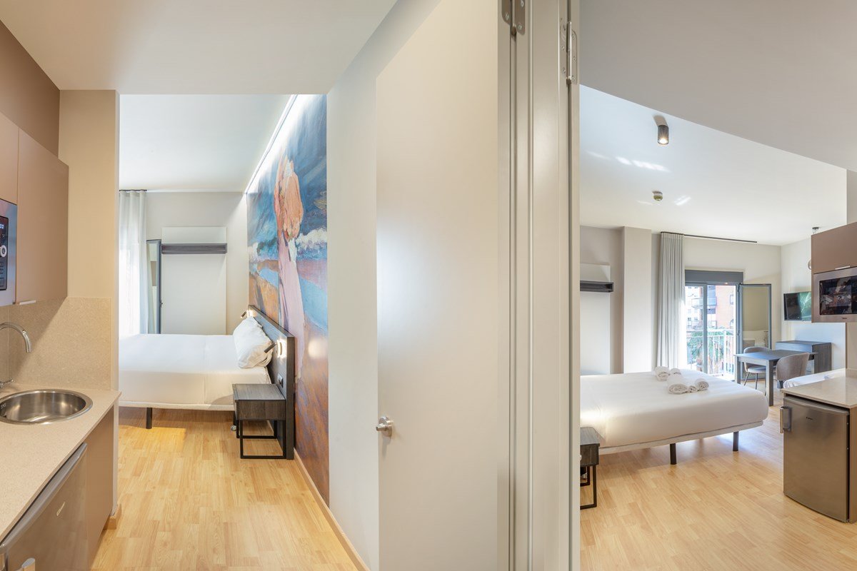 PALAU APARTMENTS VALENCIA-guestroom-C62389 Guest Room.jpg