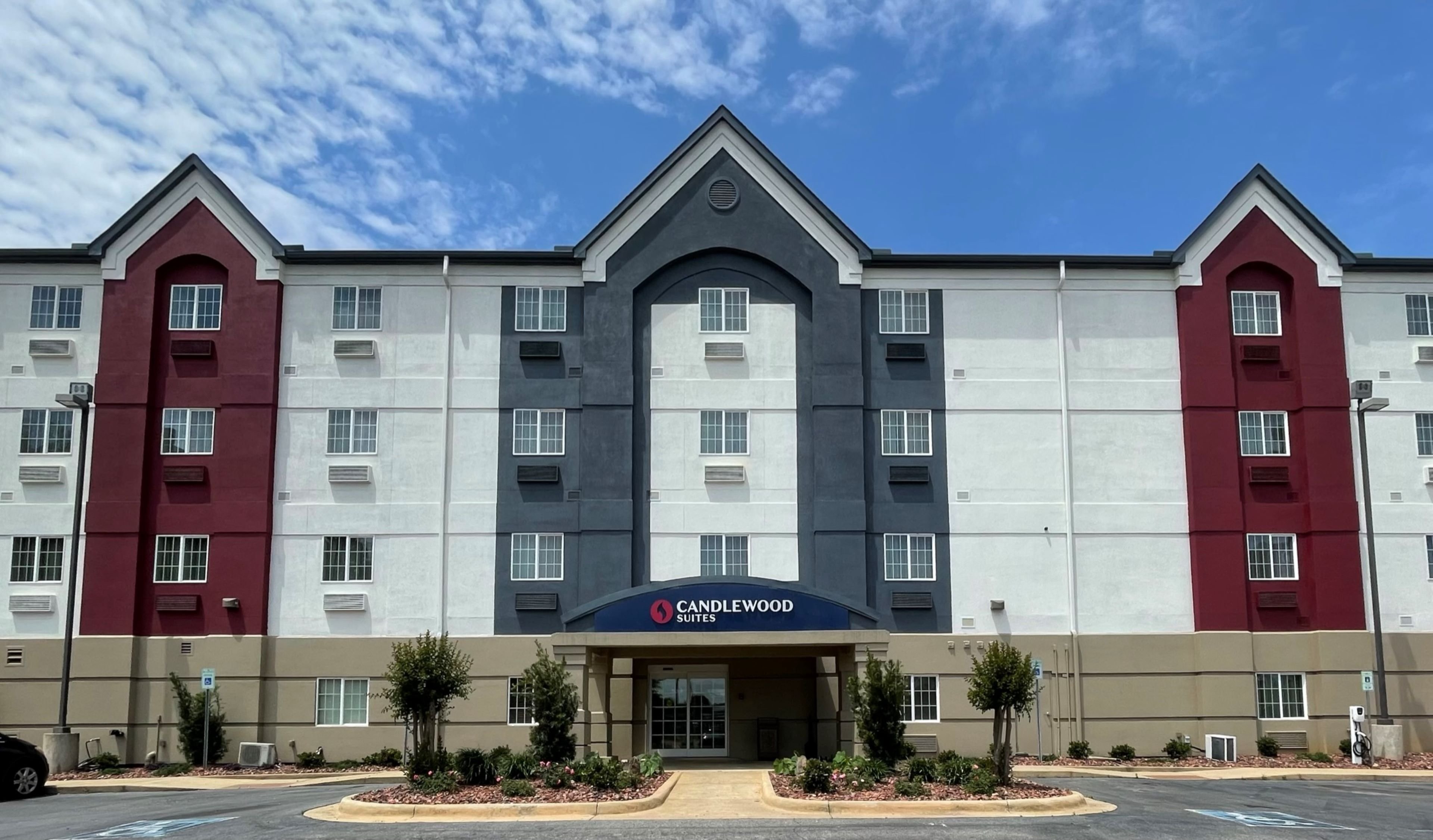 CANDLEWOOD SUITES TUSCALOOSA BY IHG-guestroom-Welcome to the Candlewood Suites Tuscaloosa!.jpg