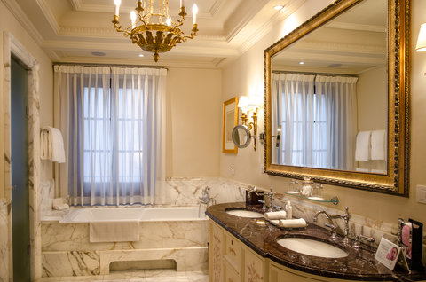 FOUR SEASONS HOTEL FLORENCE - Photo 53
