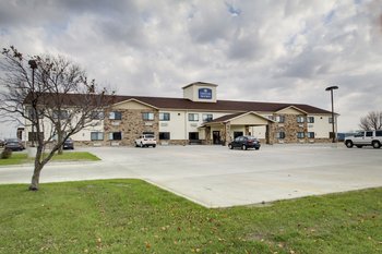 Cobblestone Inn & Suites