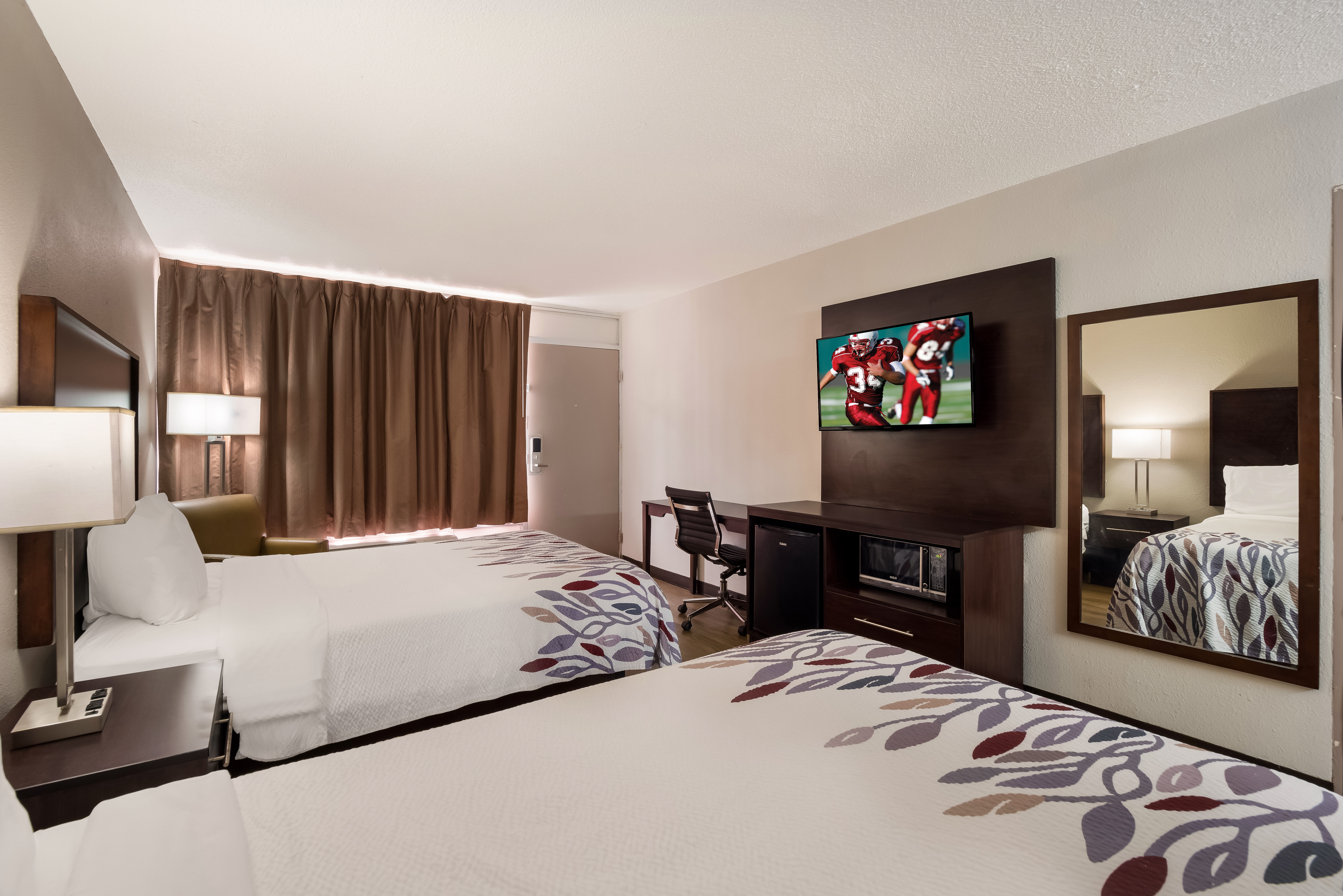 RED ROOF COLUMBIA, SC AIRPORT-guestroom-Deluxe Full.jpg