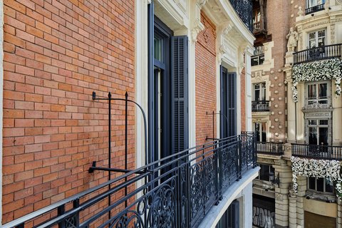 JW MARRIOTT HOTEL MADRID - Photo 25