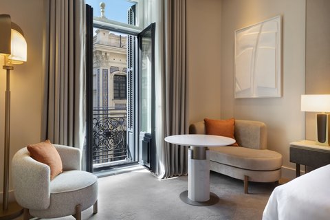 JW MARRIOTT HOTEL MADRID - Photo 28