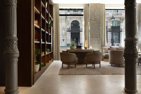 JW MARRIOTT HOTEL MADRID - Photo 7