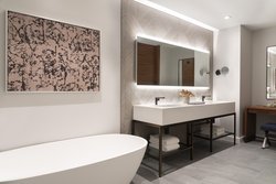  - Four Seasons Hotel Downtown Nashville