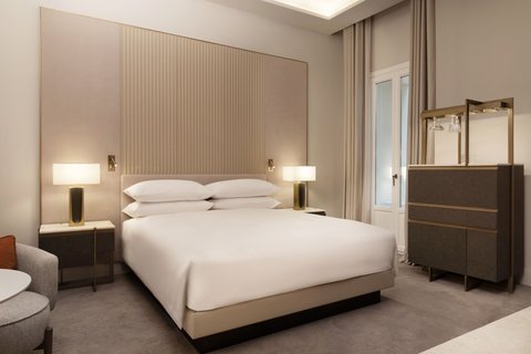 JW MARRIOTT HOTEL MADRID - Photo 31