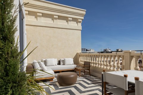 JW MARRIOTT HOTEL MADRID - Photo 110