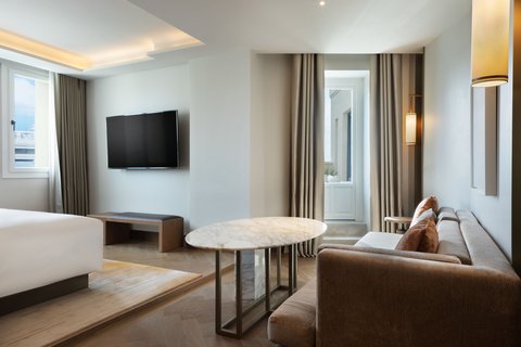 JW MARRIOTT HOTEL MADRID - Photo 113