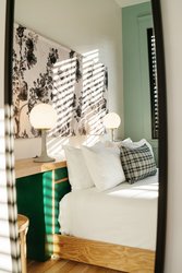  - Hotel Grand Stark Central Eastside Portland - I-5, Exit 300 & 300B