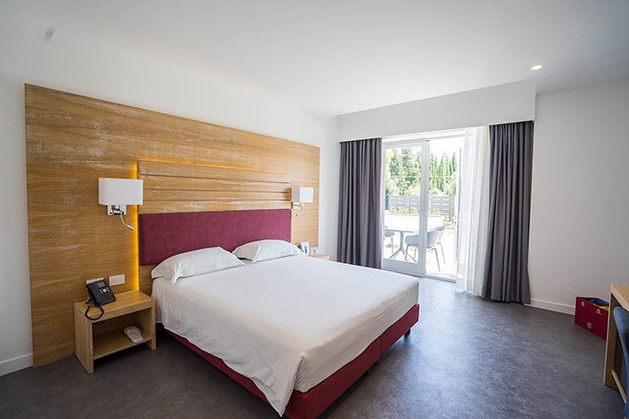 PM HOTEL - CATANZARO-guestroom-GUEST ROOM.jpg