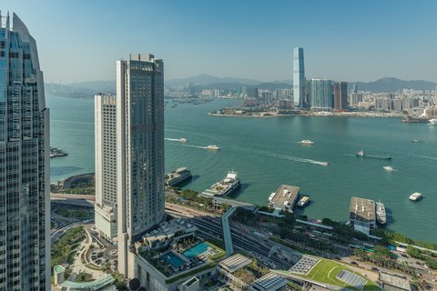 FOUR SEASONS HOTEL HONG KONG - Photo 2