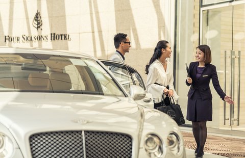 FOUR SEASONS HOTEL HONG KONG - Photo 8