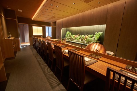 FOUR SEASONS HOTEL HONG KONG - Photo 60