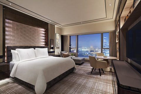 FOUR SEASONS HOTEL HONG KONG - Photo 65