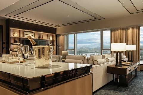 FOUR SEASONS HOTEL HONG KONG - Photo 76