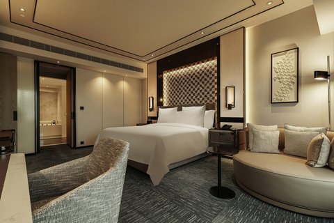 FOUR SEASONS HOTEL HONG KONG - Photo 77