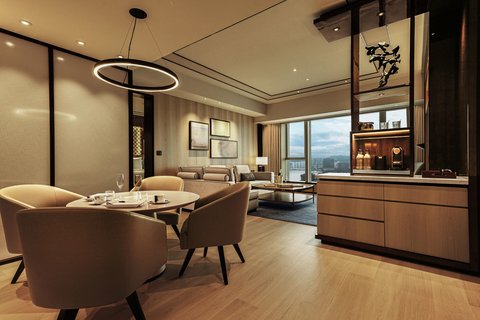 FOUR SEASONS HOTEL HONG KONG - Photo 79