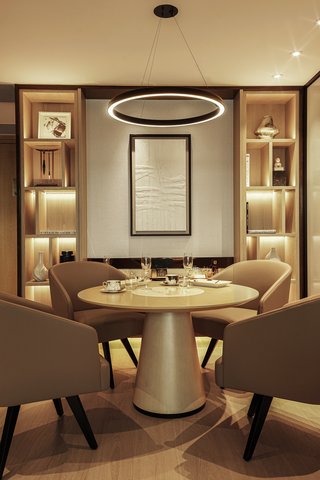 FOUR SEASONS HOTEL HONG KONG - Photo 81