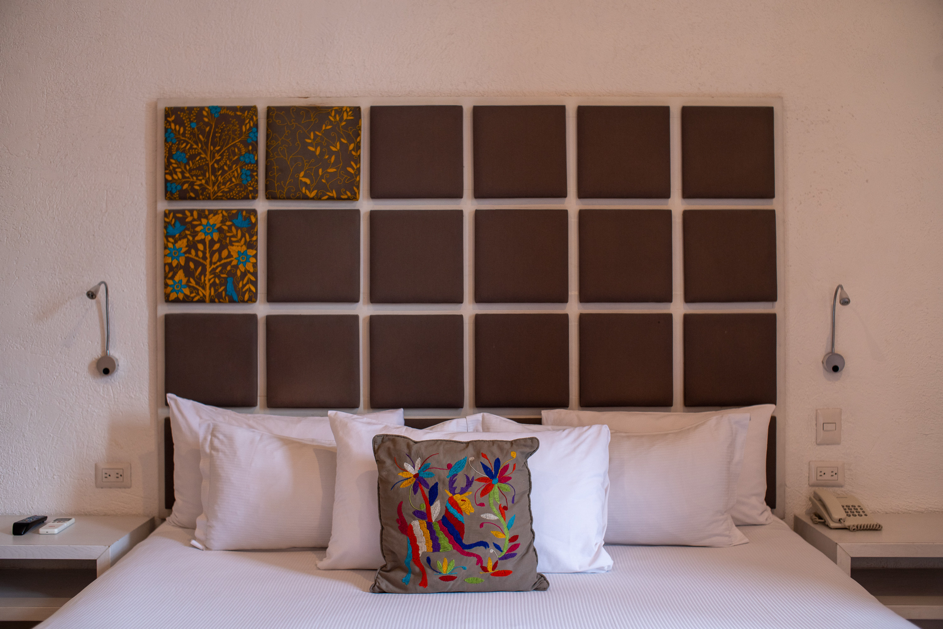 CASA PEPE - PUEBLA-guestroom-Junior King Suite.jpg