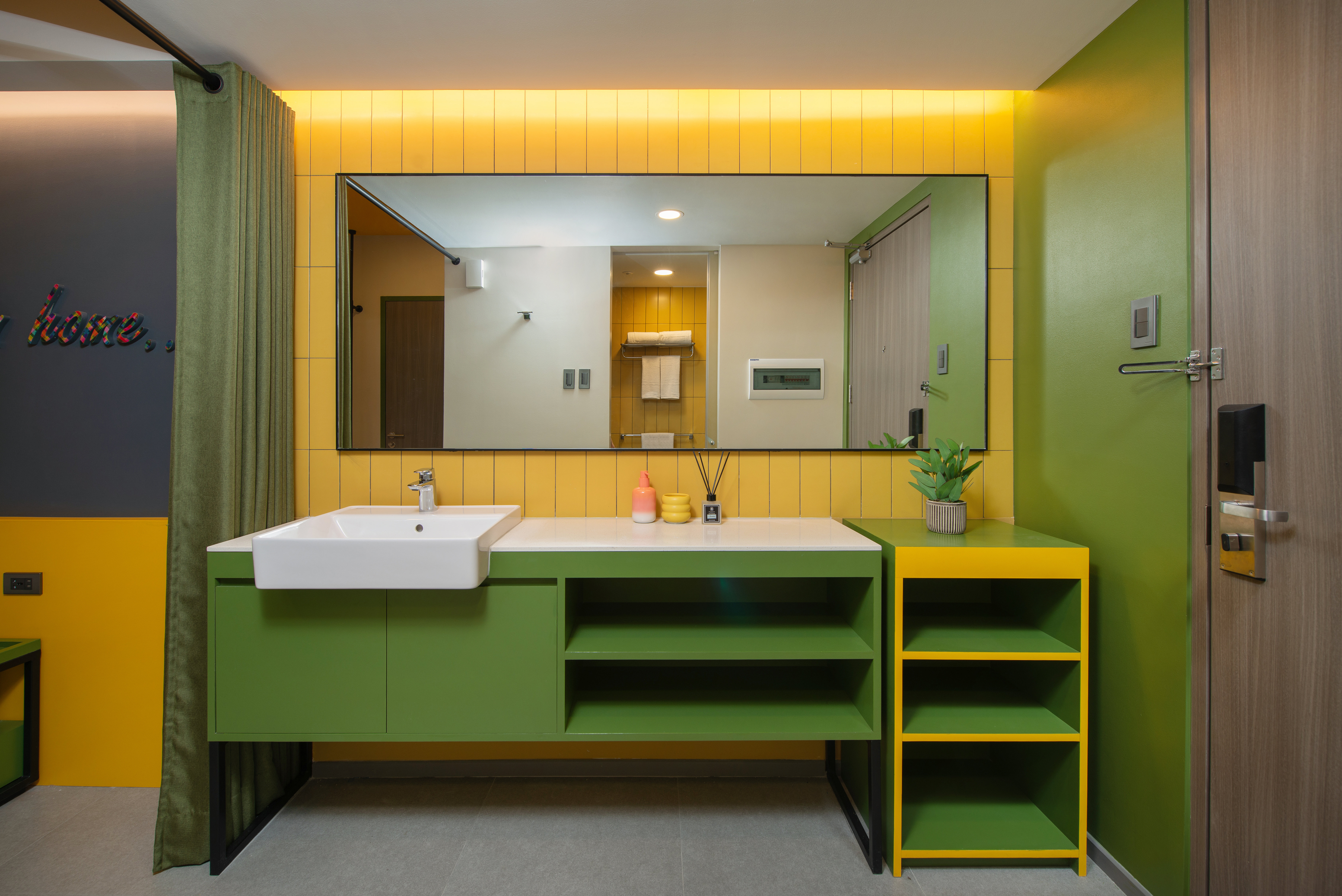 lyf Malate Manila-guestroom-Bathroom of One of a Kind .jpg