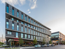  - ARRIVE Hotel East Austin - I-35, Exit 234B