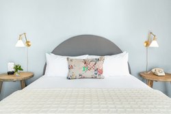  - Palihouse Hotel Santa Barbara