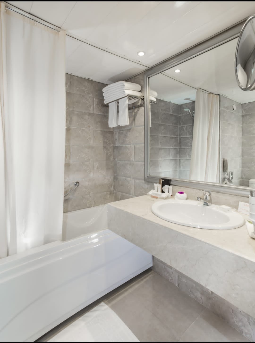 LE PASSAGE CAIRO HOTEL AND CASINO-guestroom-Bathroom Standard Room.jpg