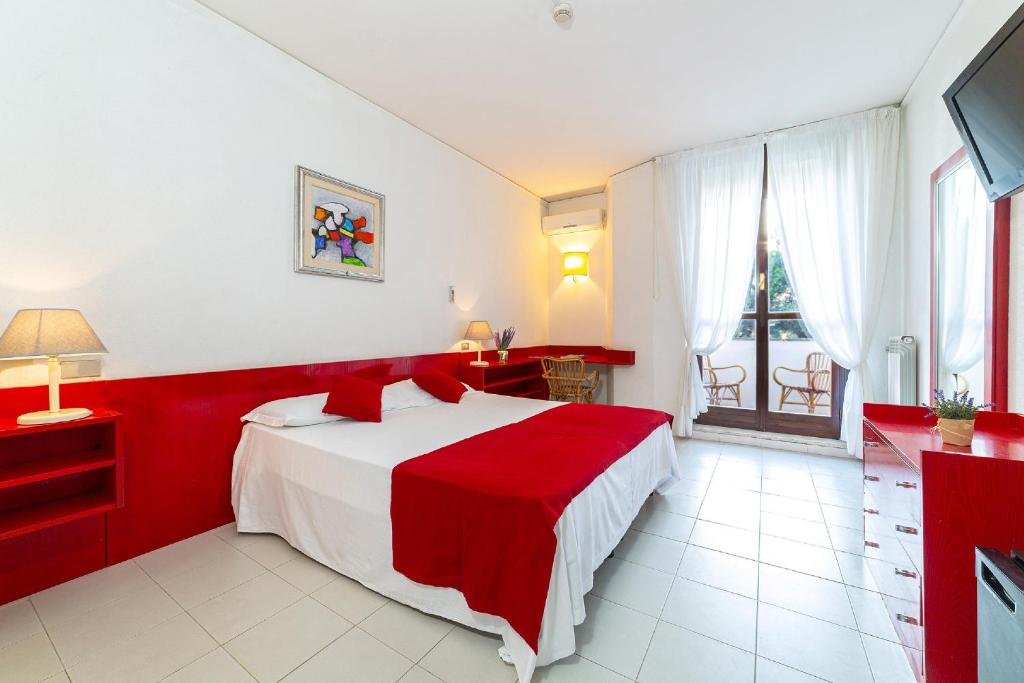 ERAORA HOTEL VILLAGE-guestroom-GUEST ROOM.jpg