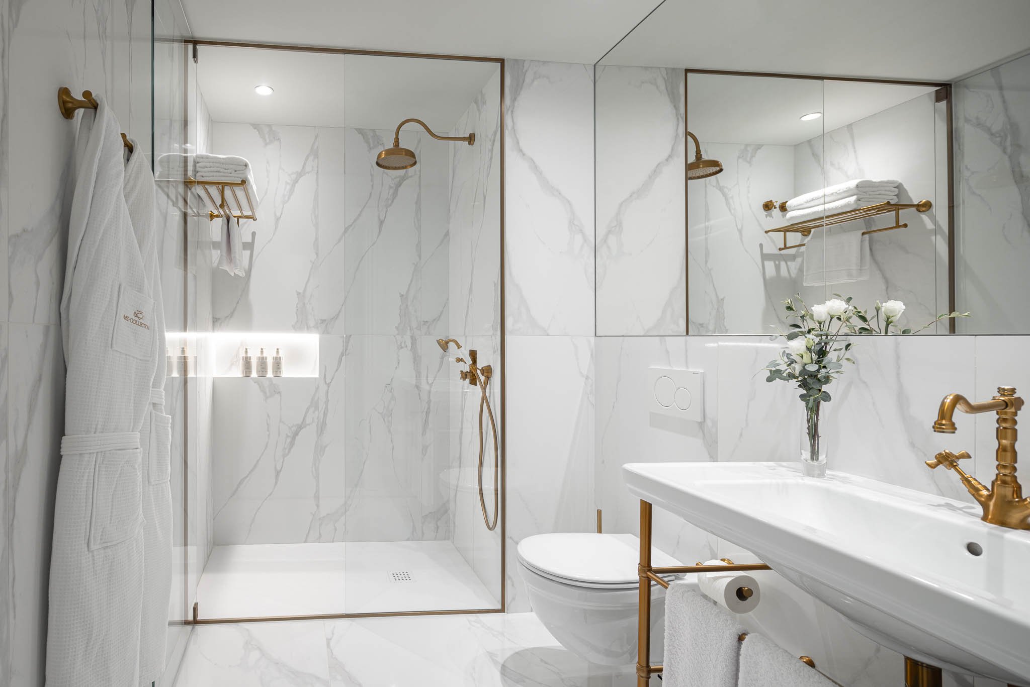 MS COLLECTION AVEIRO-guestroom-Bathroom.jpg
