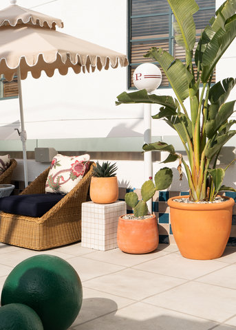 PHWH Poolside Seating Portrait