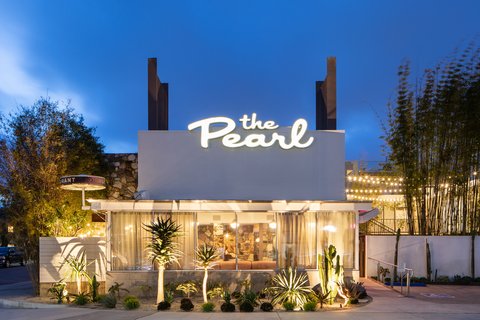 The Pearl Entrance